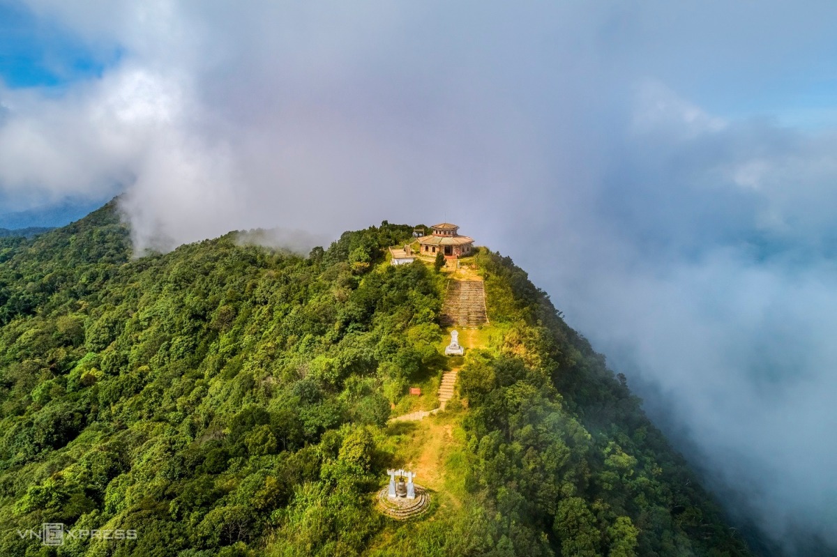 Vietnam Photo Adventure – 14 Days of Stunning Landscapes photo 3