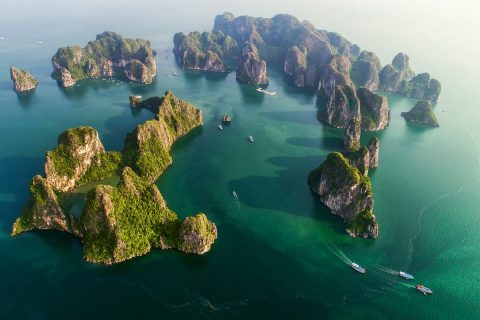 Ha Long Bay — Vietnam Xin Chao