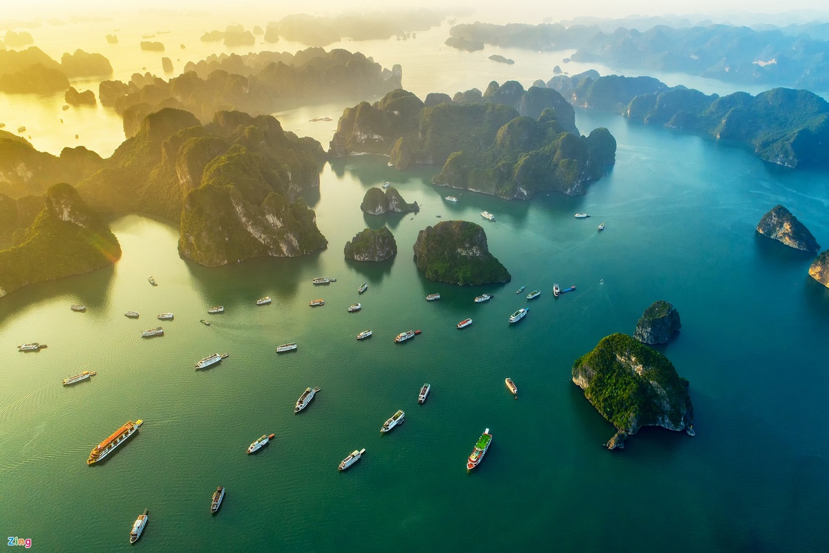 Vietnam Luxury Getaway – Heritage, Halong Bay & River Life