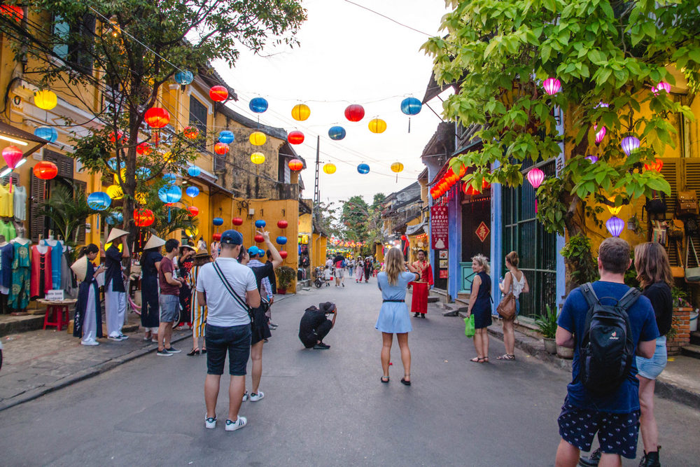 Classic Vietnam & Cambodia Tour in 16 Days photo 3